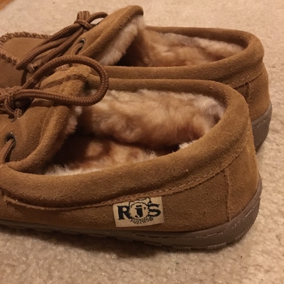 Woman's RJ's Fuzzies moccasins - Picture 6 of 7